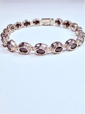 Modern 4.5 CT Jet Black Onyx Oval 925 Sterling Silver FAS 7MM Tennis Bracelet